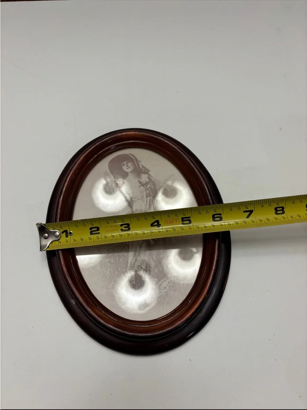 Vintage Oval Photo Frame Picture Gallery Wall lady portrait wooden frame
